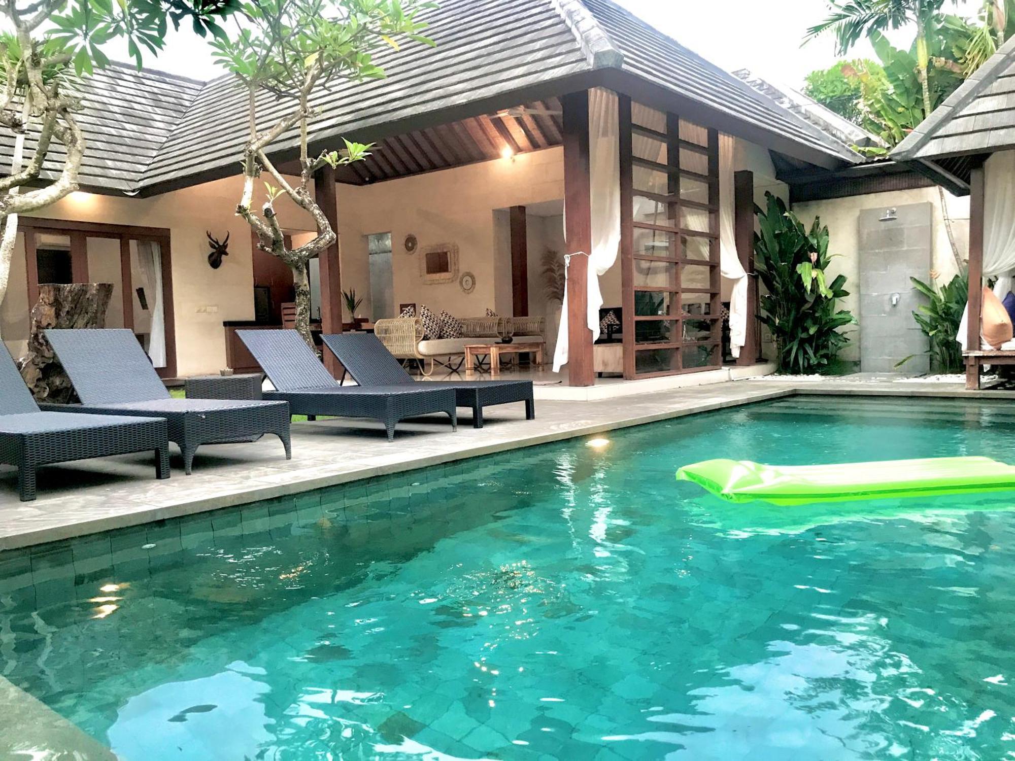 Nil Villa Seminyak Buitenkant foto